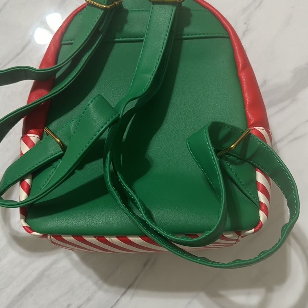 Backpack - Picture 2 of 3
